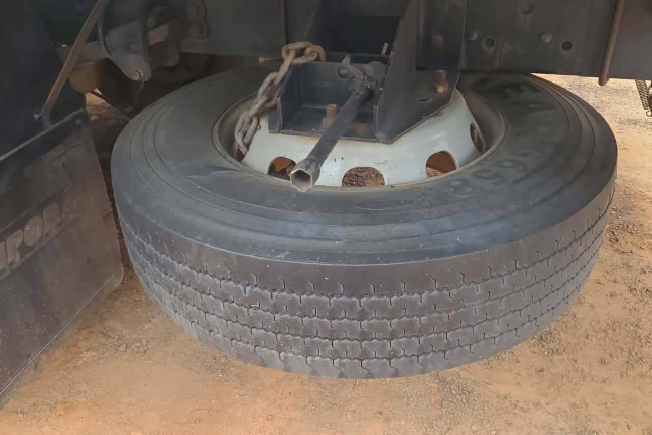 Volkswagen 24-280 E Constellation 6x2 - 13/13 2