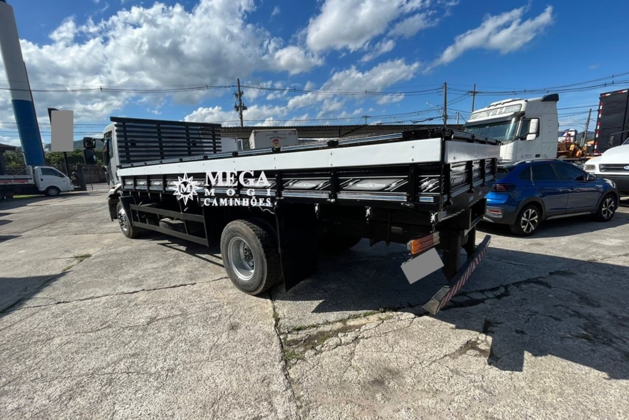 Ford Cargo1319 - 13/13 4
