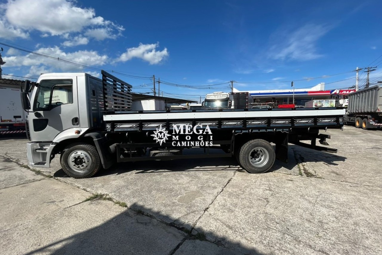 Ford Cargo1319 - 13/13 5