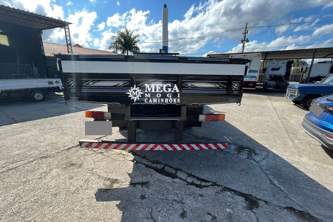 Ford Cargo1319 - 13/13 10