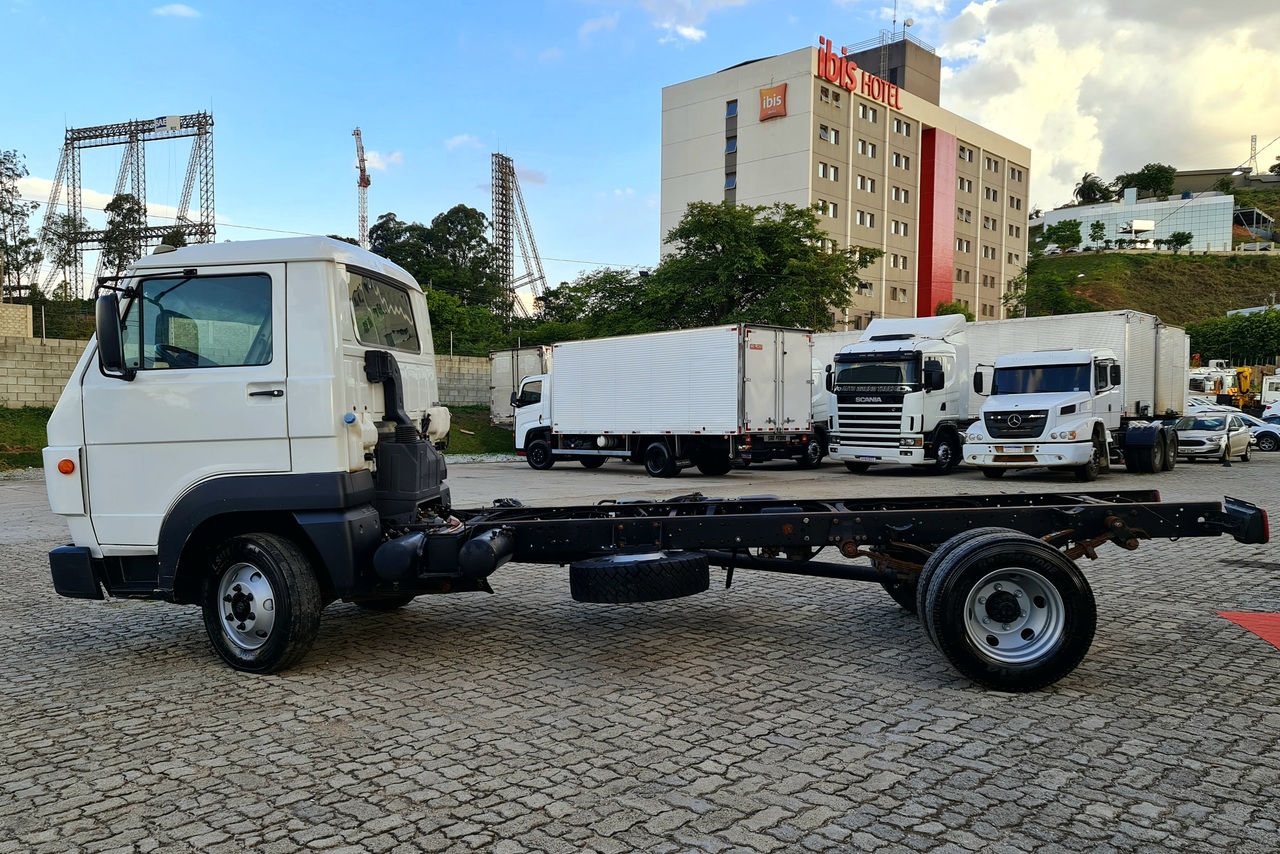 Volkswagen 8 160 - 14/15 7