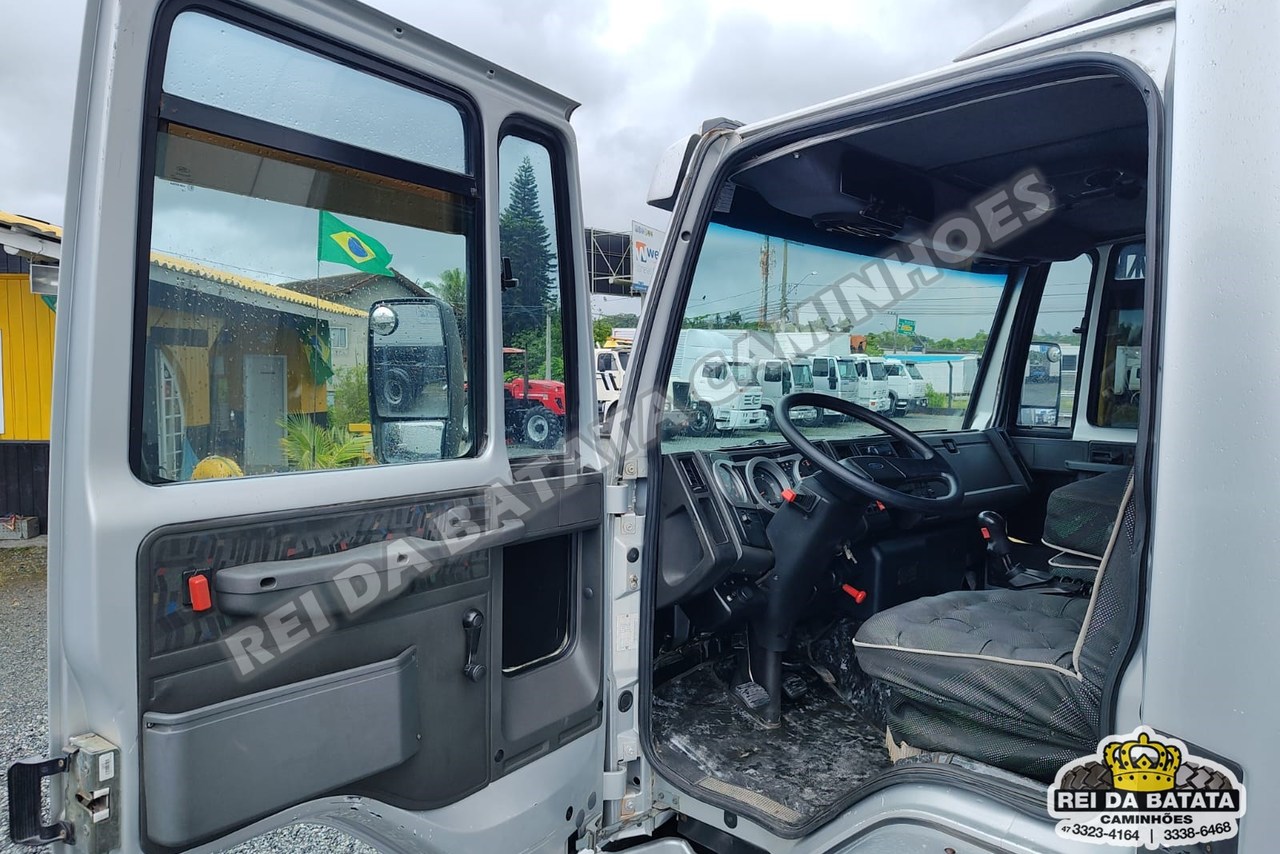 Ford Cargo2428 - 10/10 17