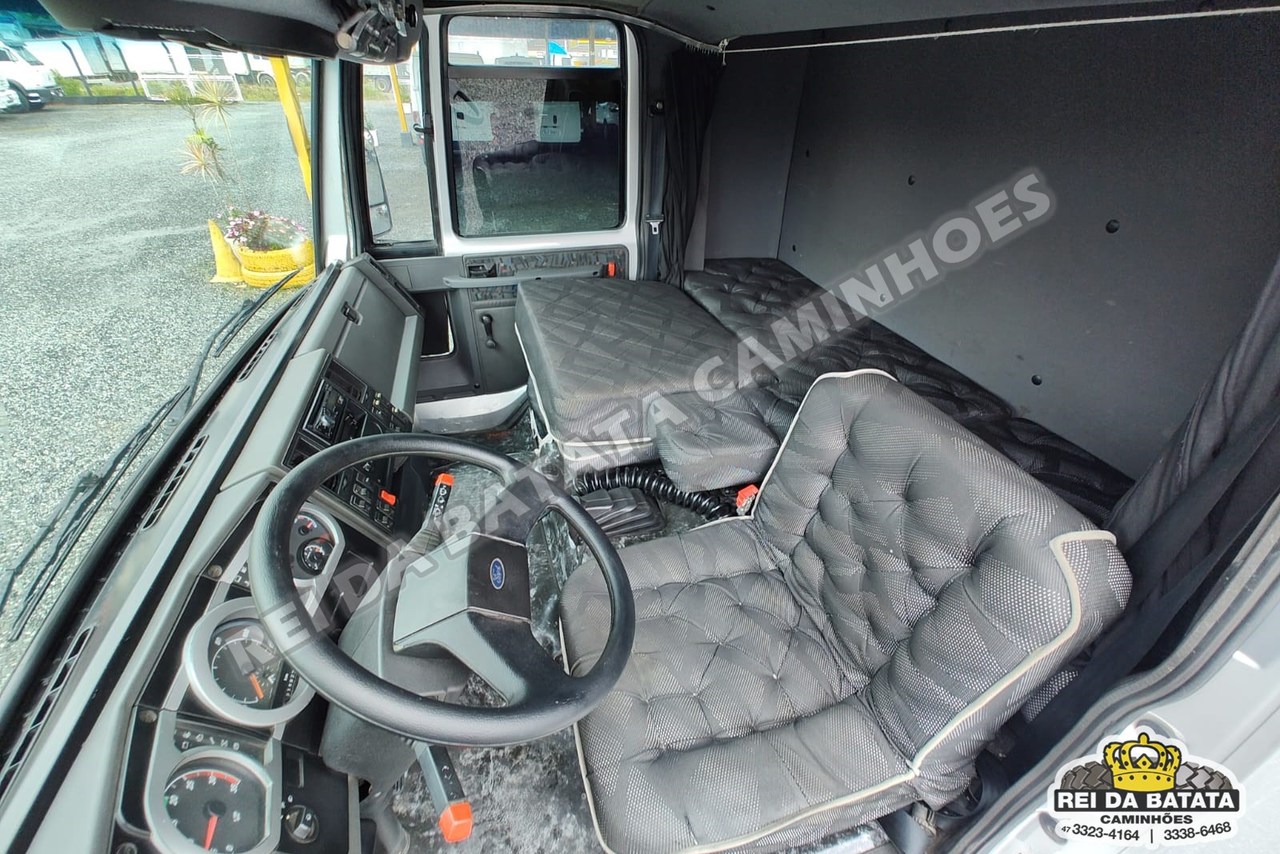 Ford Cargo2428 - 10/10 18