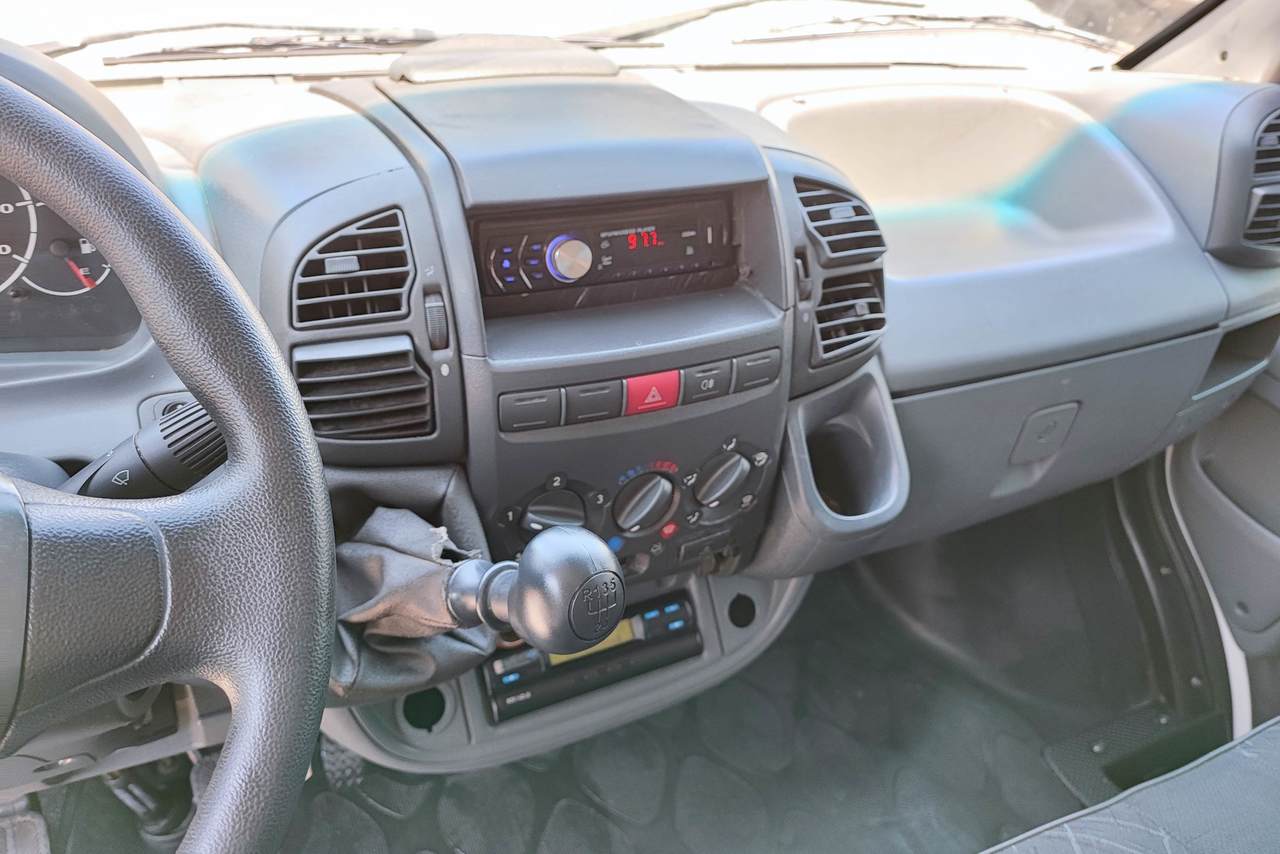 Fiat Ducato Minibus - 07/08 5