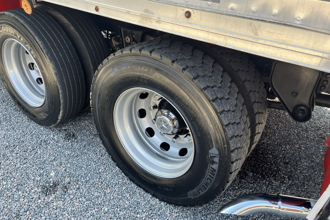 Mercedes Benz MB 1620 - 04/04 4
