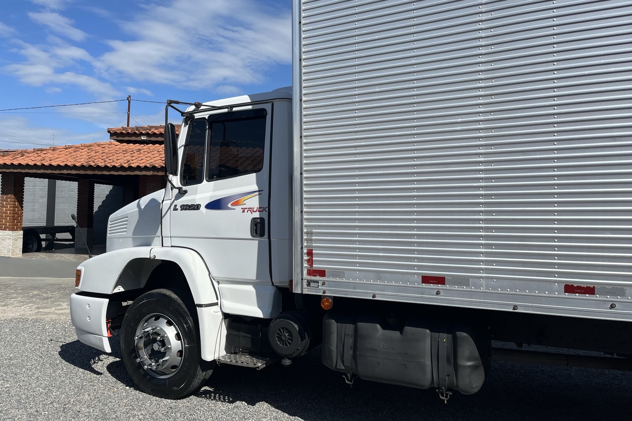 Mercedes Benz MB 1620 - 04/04 7