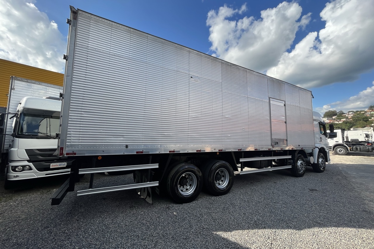 Volkswagen 24-280 E Constellation 6x2 - 15/15 4