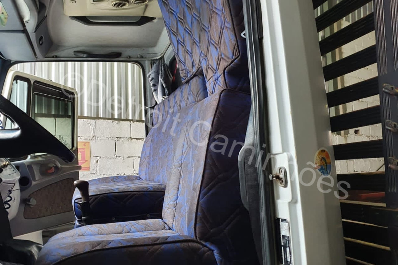 Mercedes Benz MB 1620 - 06 18