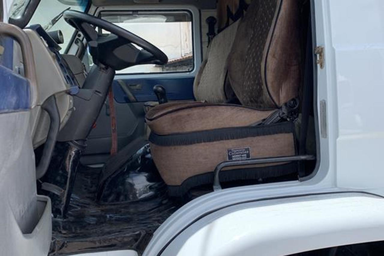 Volkswagen 17 250 - 09/09 6