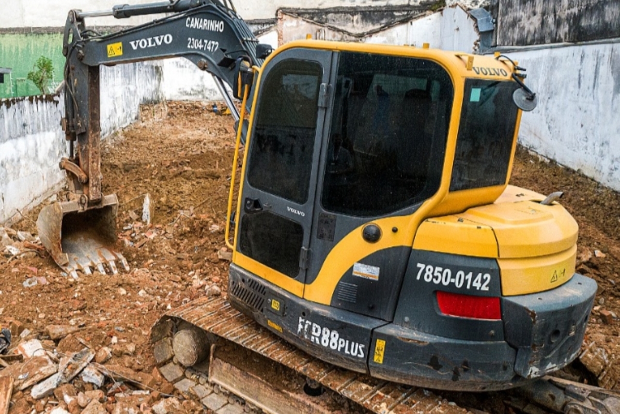 Volvo ECR88 - 14/14 6