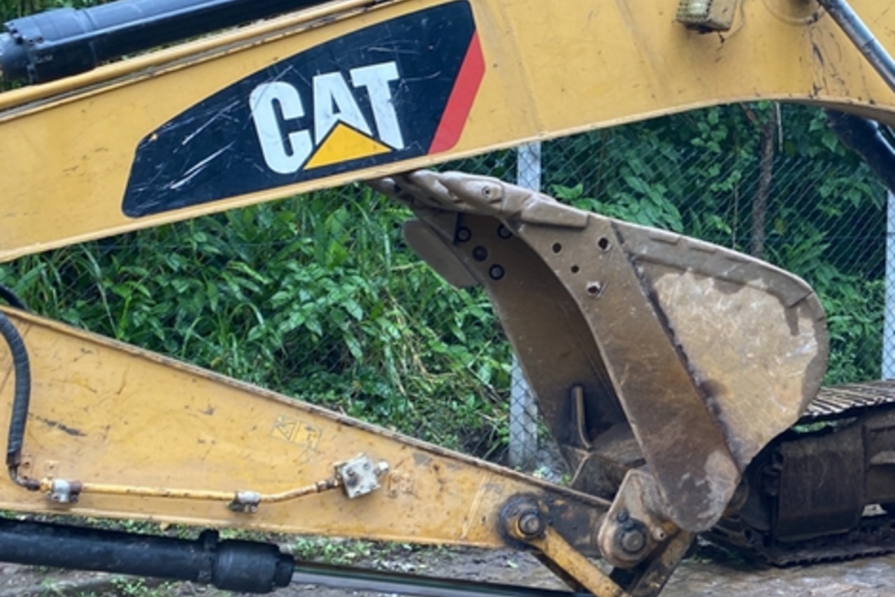 Caterpillar 320D - 17/17 4