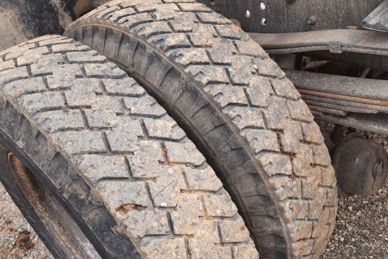 Ford Cargo1317 - 10 11