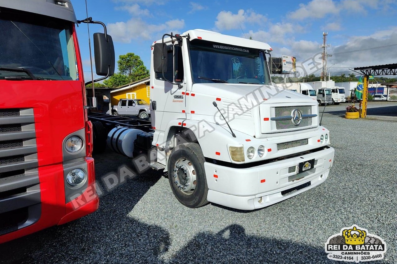 Mercedes Benz MB 1620 - 09/09 3