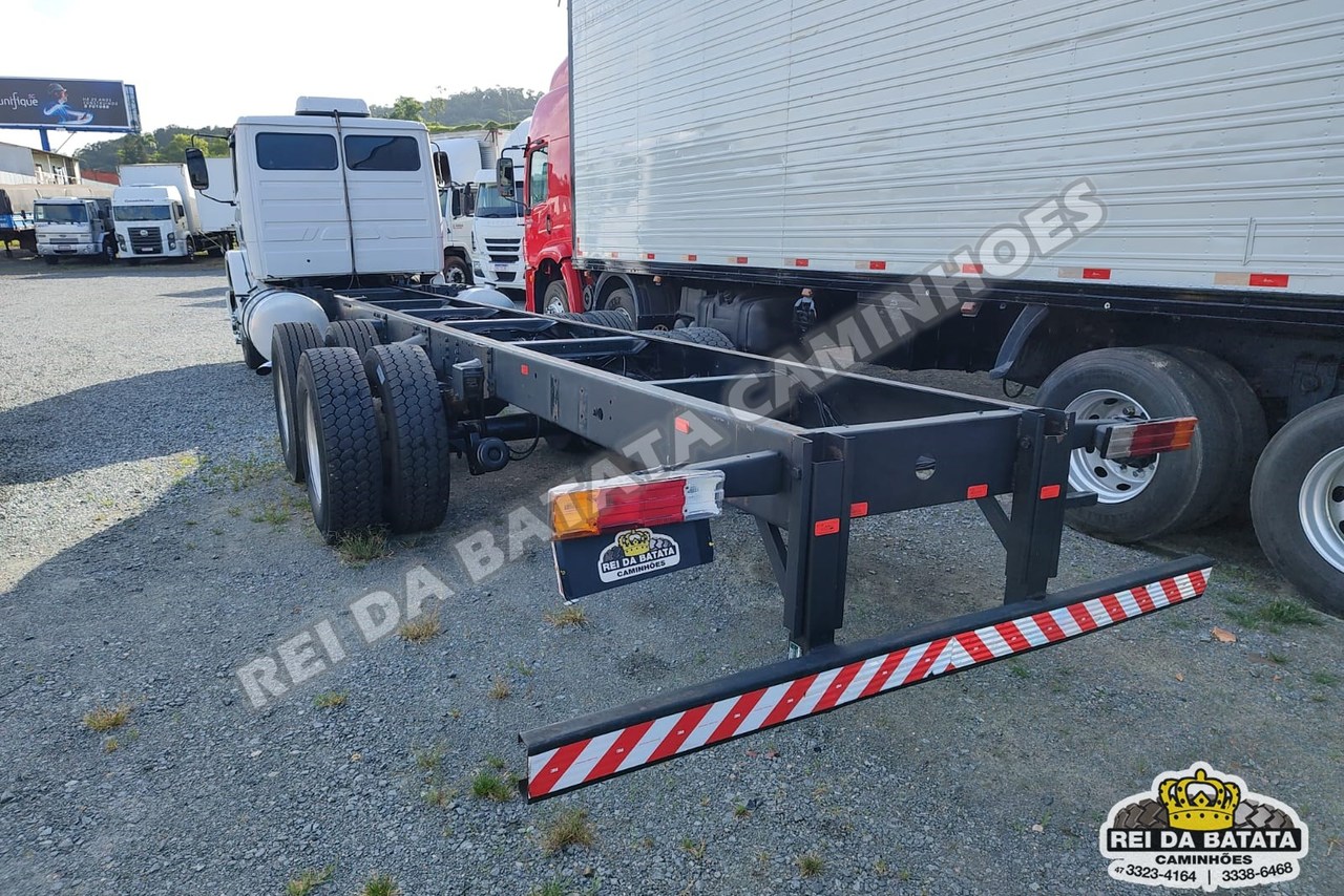 Mercedes Benz MB 1620 - 09/09 6