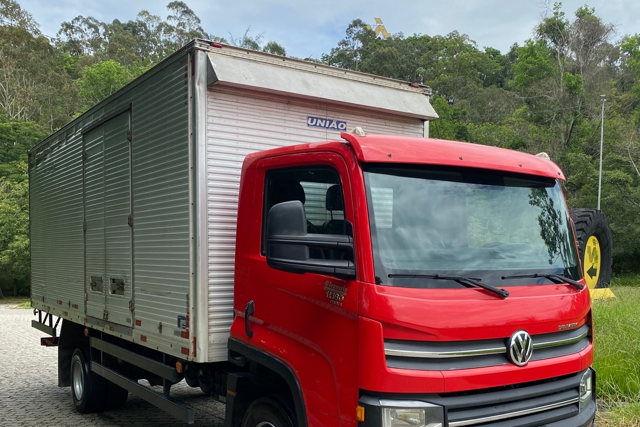 Volkswagen 11-180 Delivery  - 18/19 4