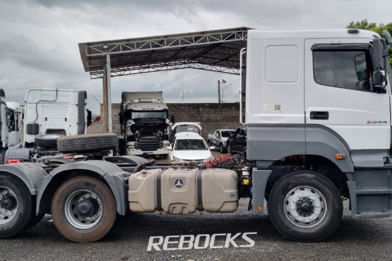 Mercedes Benz Axor 2544 - 08/09 4