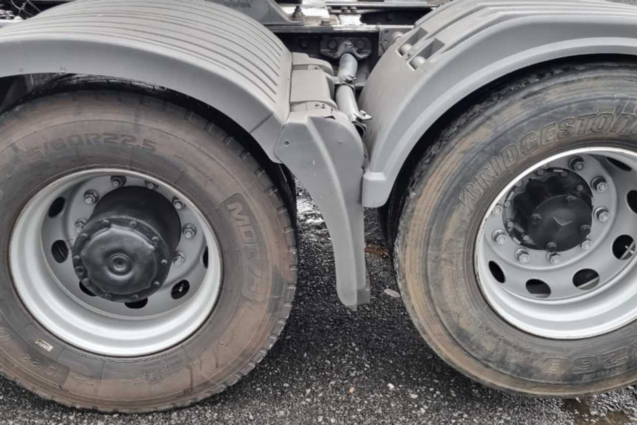 Mercedes Benz Axor 2544 - 08/09 8