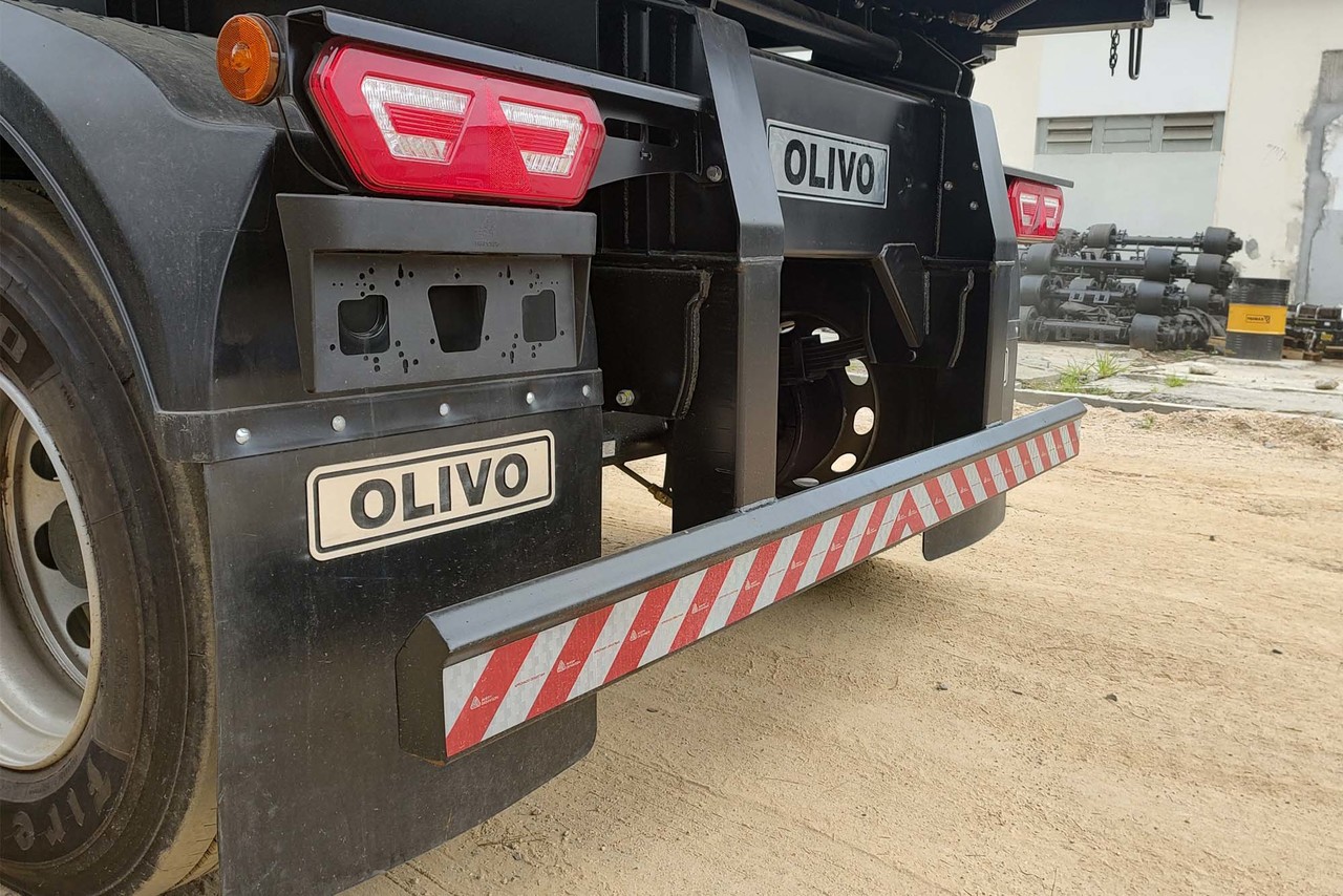 Olivo Implementos Basculante - 23/23 17