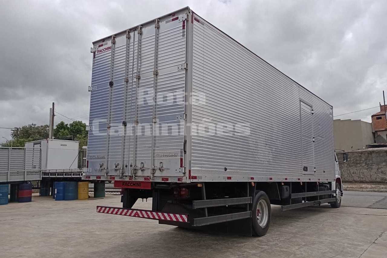 Volkswagen 13-180 - 05/05 5