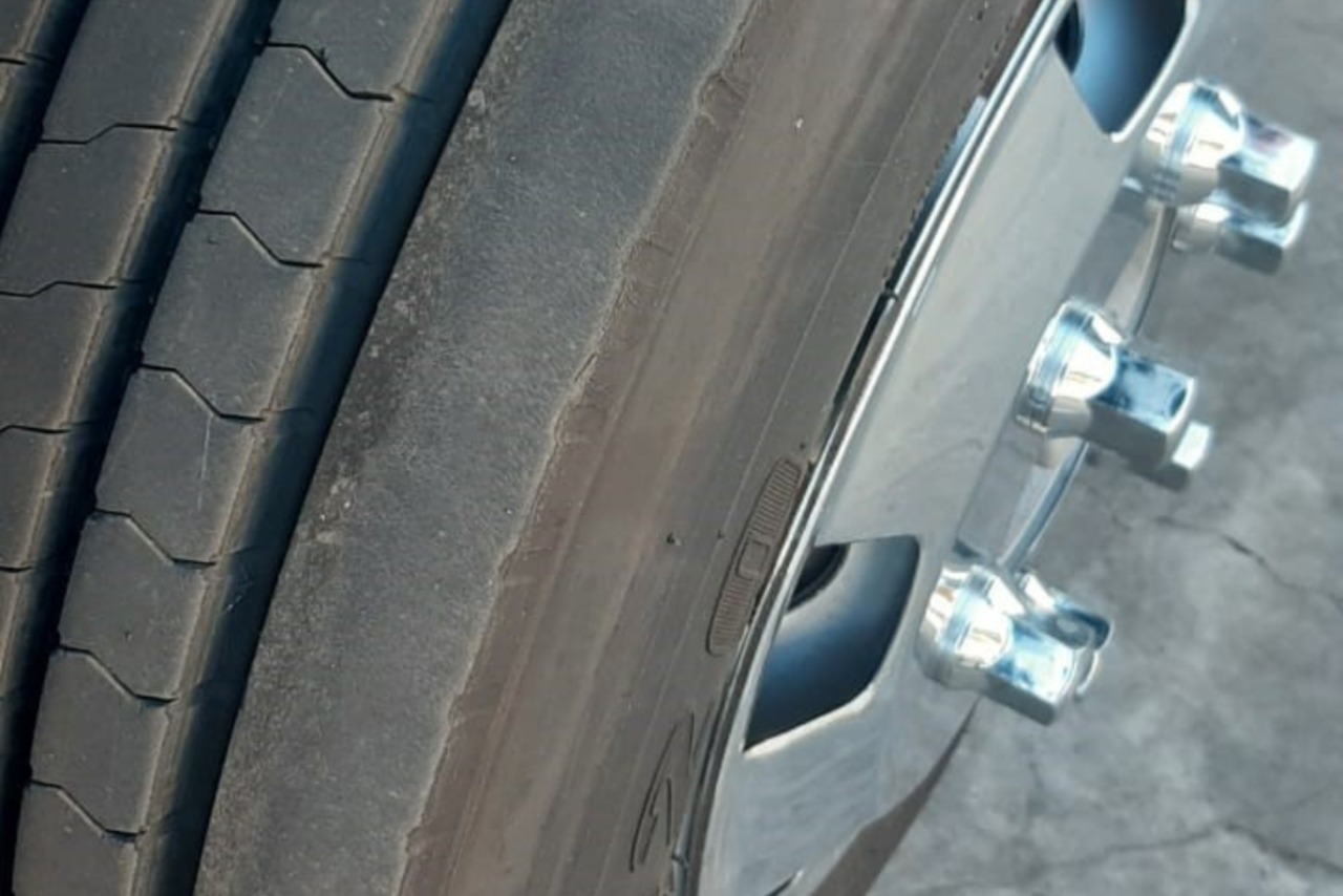Ford Cargo1119 - 14/14 3
