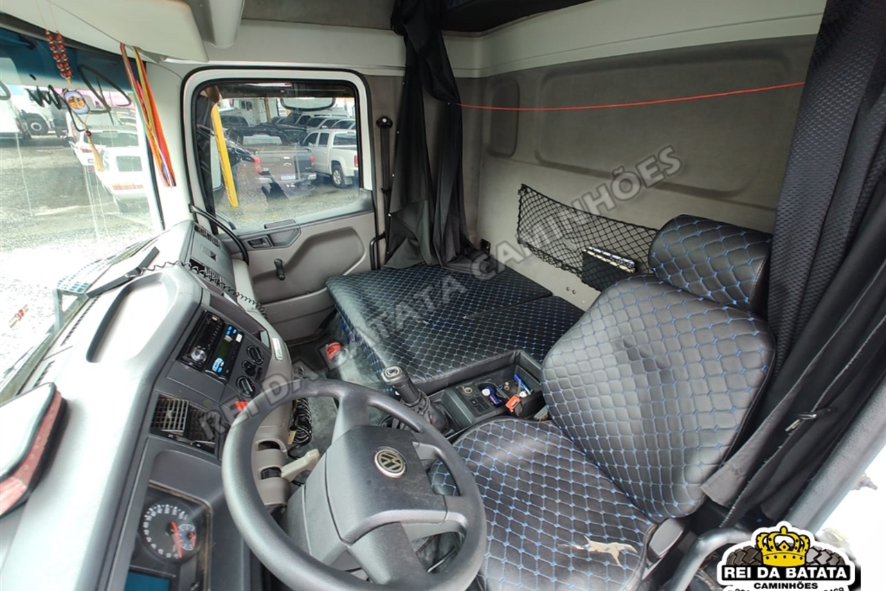 Volkswagen 24-280 E Constellation 6x2 - 12/12 7
