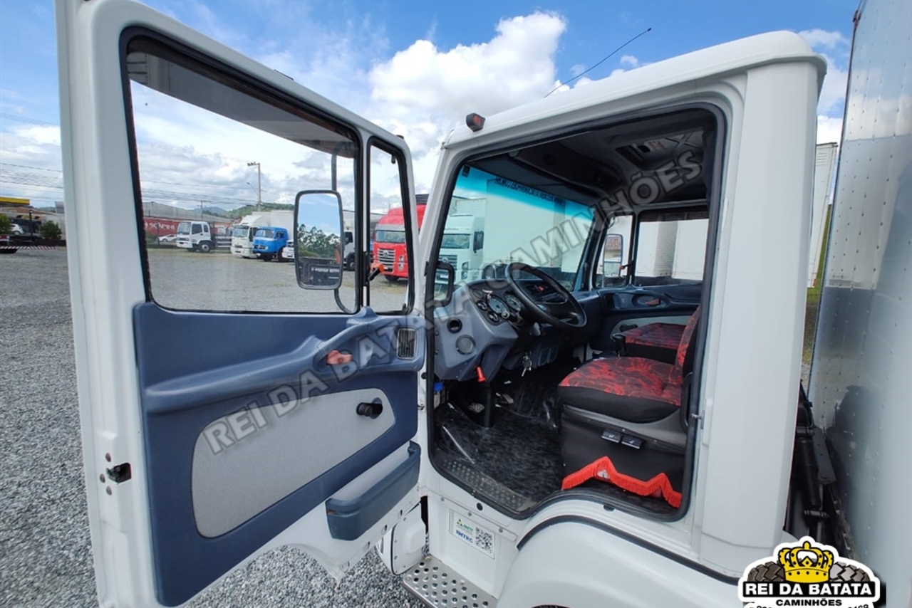 Mercedes Benz MB 712 - 99/99 2
