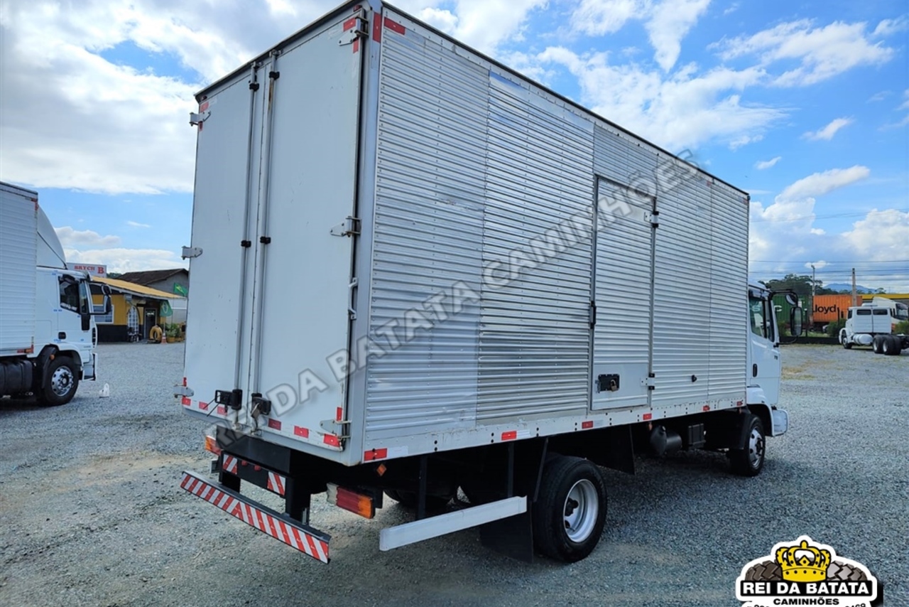 Mercedes Benz MB 712 - 99/99 4