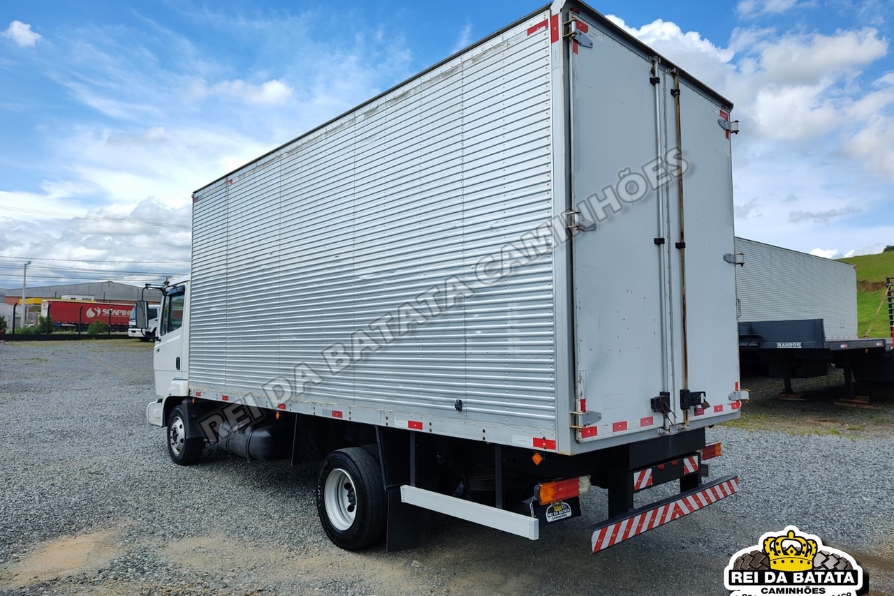 Mercedes Benz MB 712 - 99/99 10