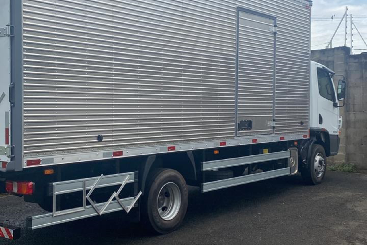 Mercedes Benz Accelo 1016 - 22/23 3