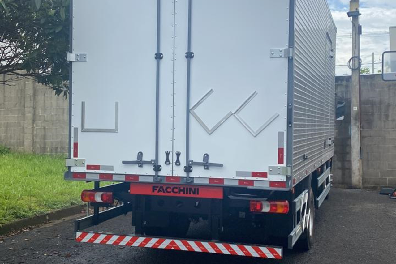 Mercedes Benz Accelo 1016 - 22/23 4