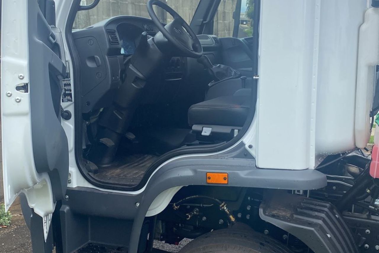 Mercedes Benz Accelo 1016 - 22/23 8