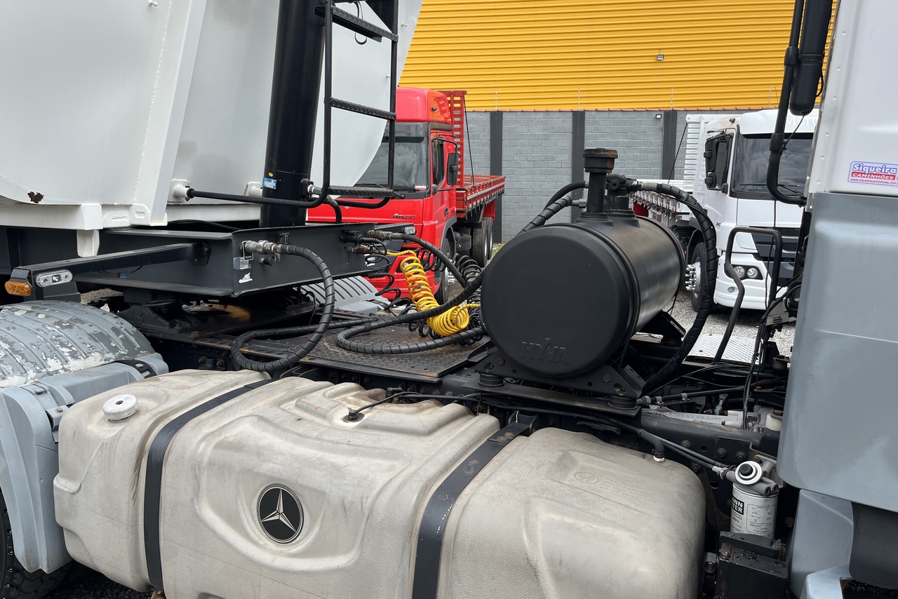 Mercedes Benz Axor 2040 - 08/08 15