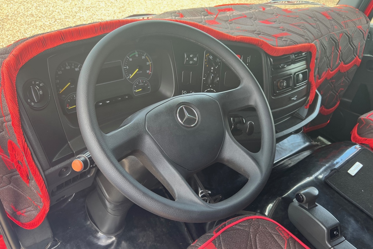 Mercedes Benz Atego 2430 - 14/14 8