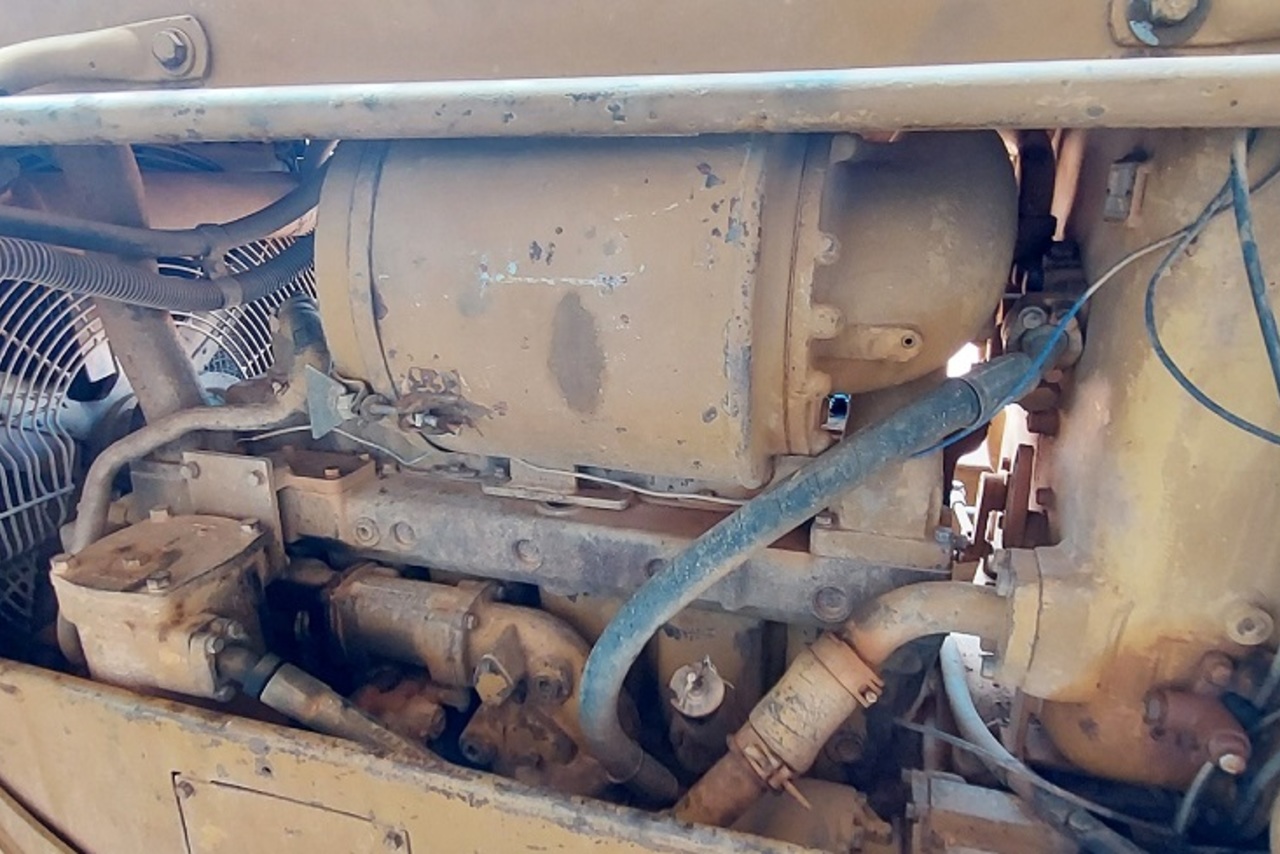 Caterpillar D6D - 82/82 9