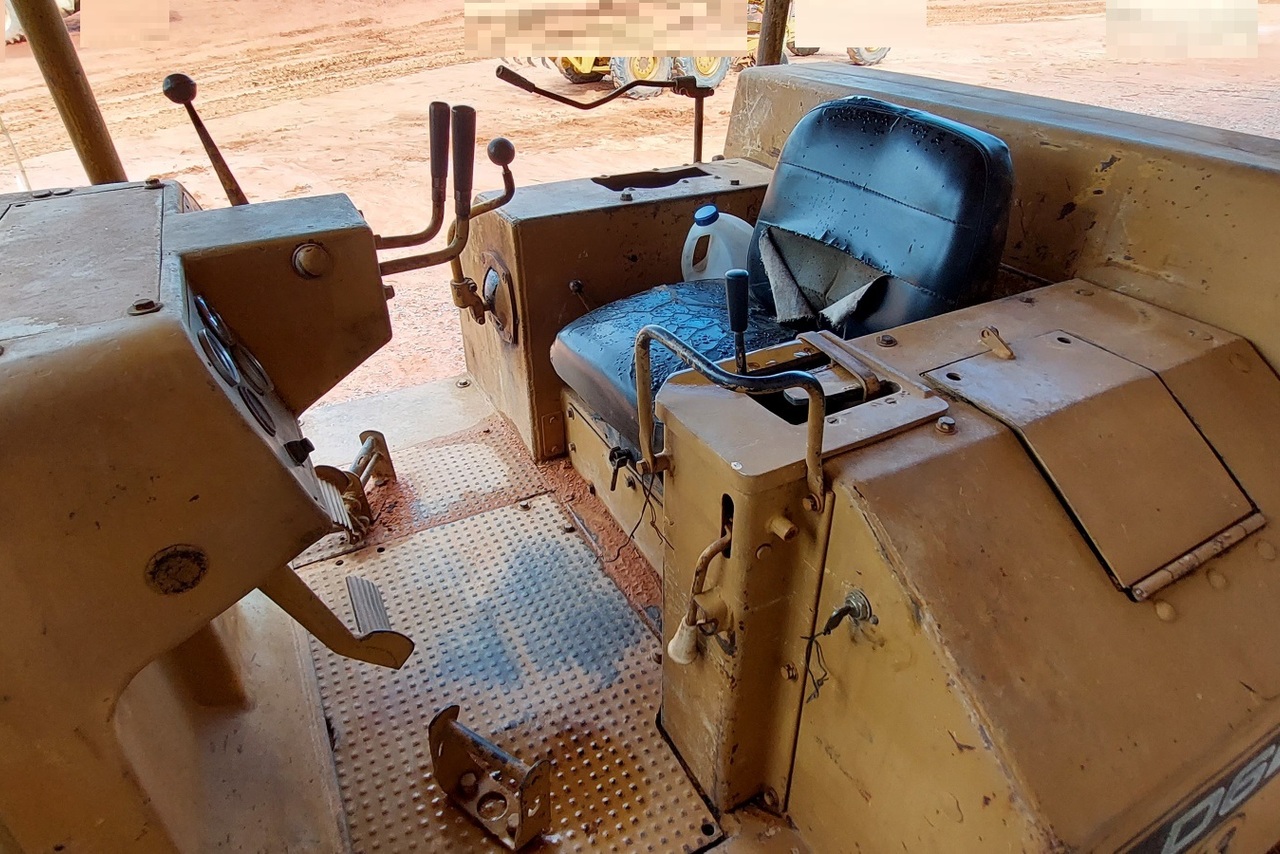 Caterpillar D6D - 82/82 10