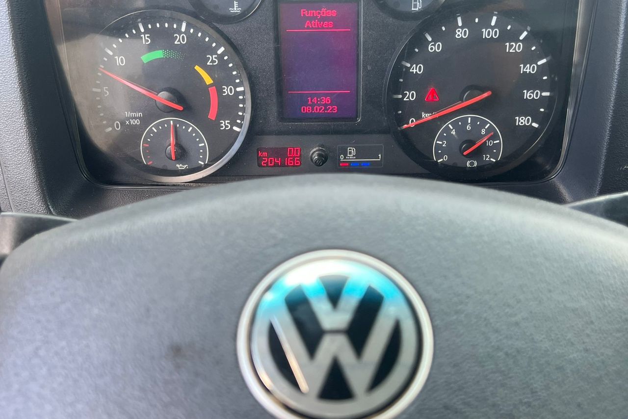Volkswagen 8 160 - 15/15 7