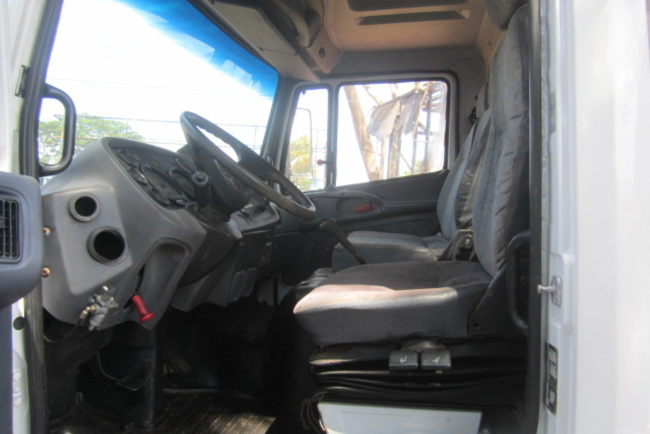 Mercedes Benz Atego 2423 - 08/08 8