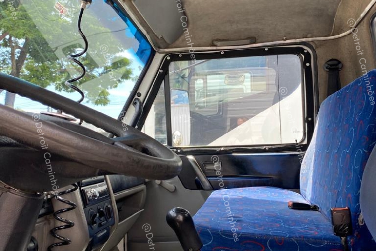 Volkswagen 8 120 - 09/09 7