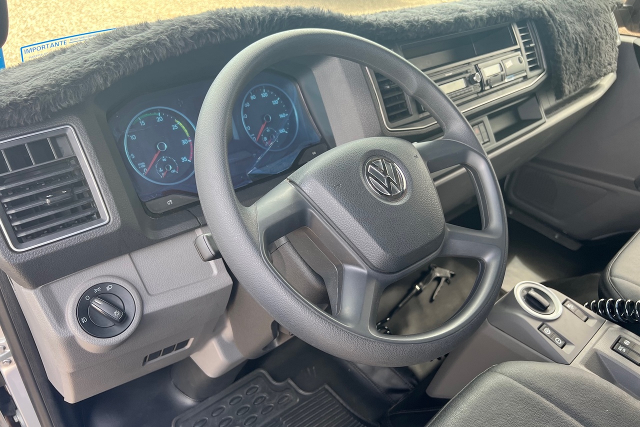 Volkswagen 11-180 Delivery  - 21/22 8