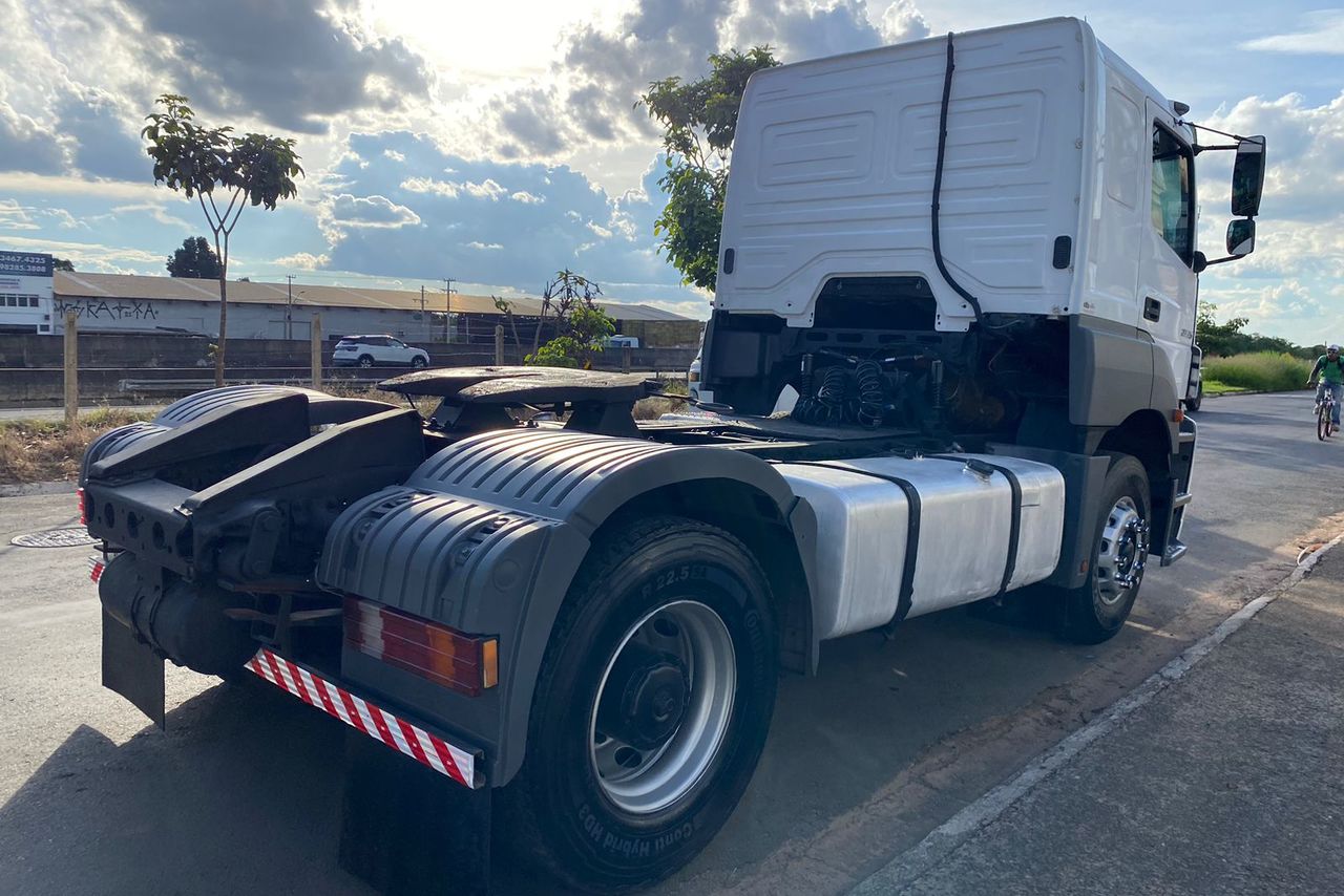 Mercedes Benz Axor 2035 - 06/06 4