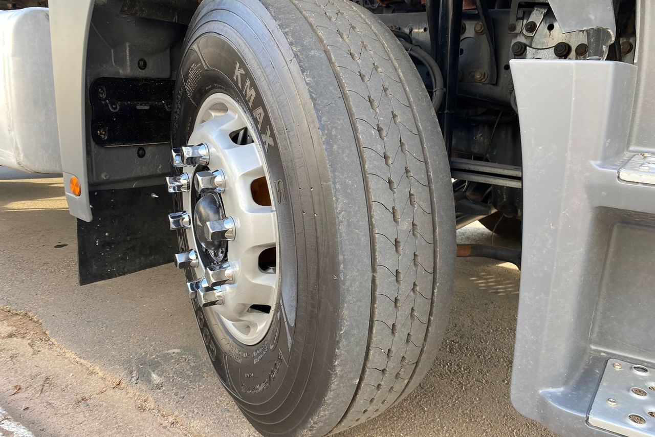 Mercedes Benz Axor 2035 - 06/06 8