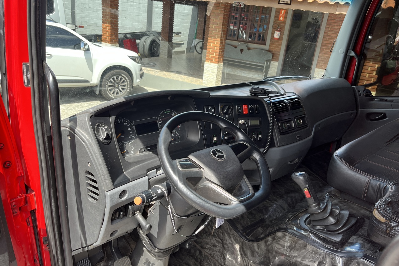 Mercedes Benz Atego 2425 - 11/11 13