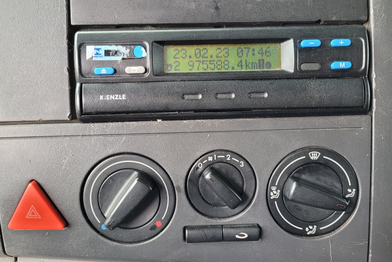 Volkswagen 24-250 E Constellation 3-Eixos - 09/10 9