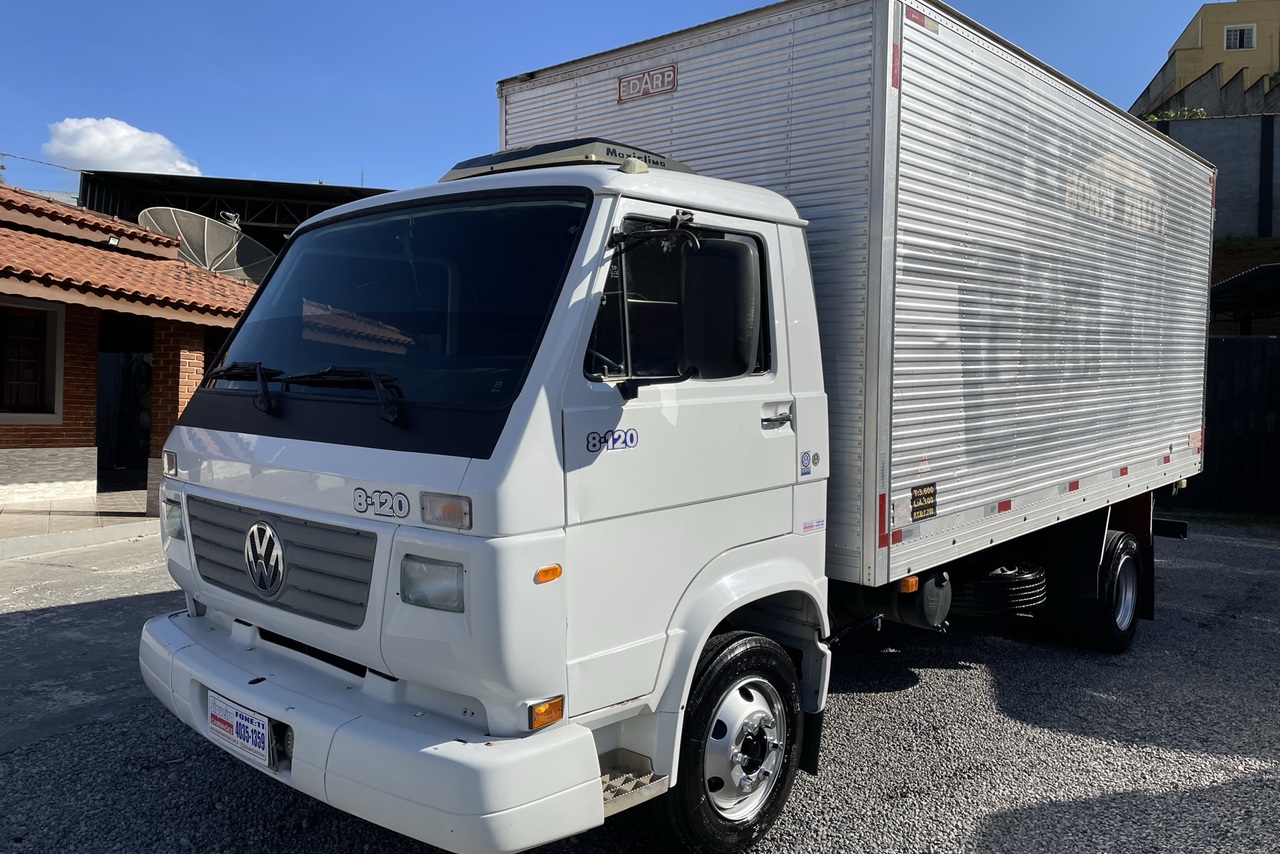Volkswagen 8 120 - 00/01 3