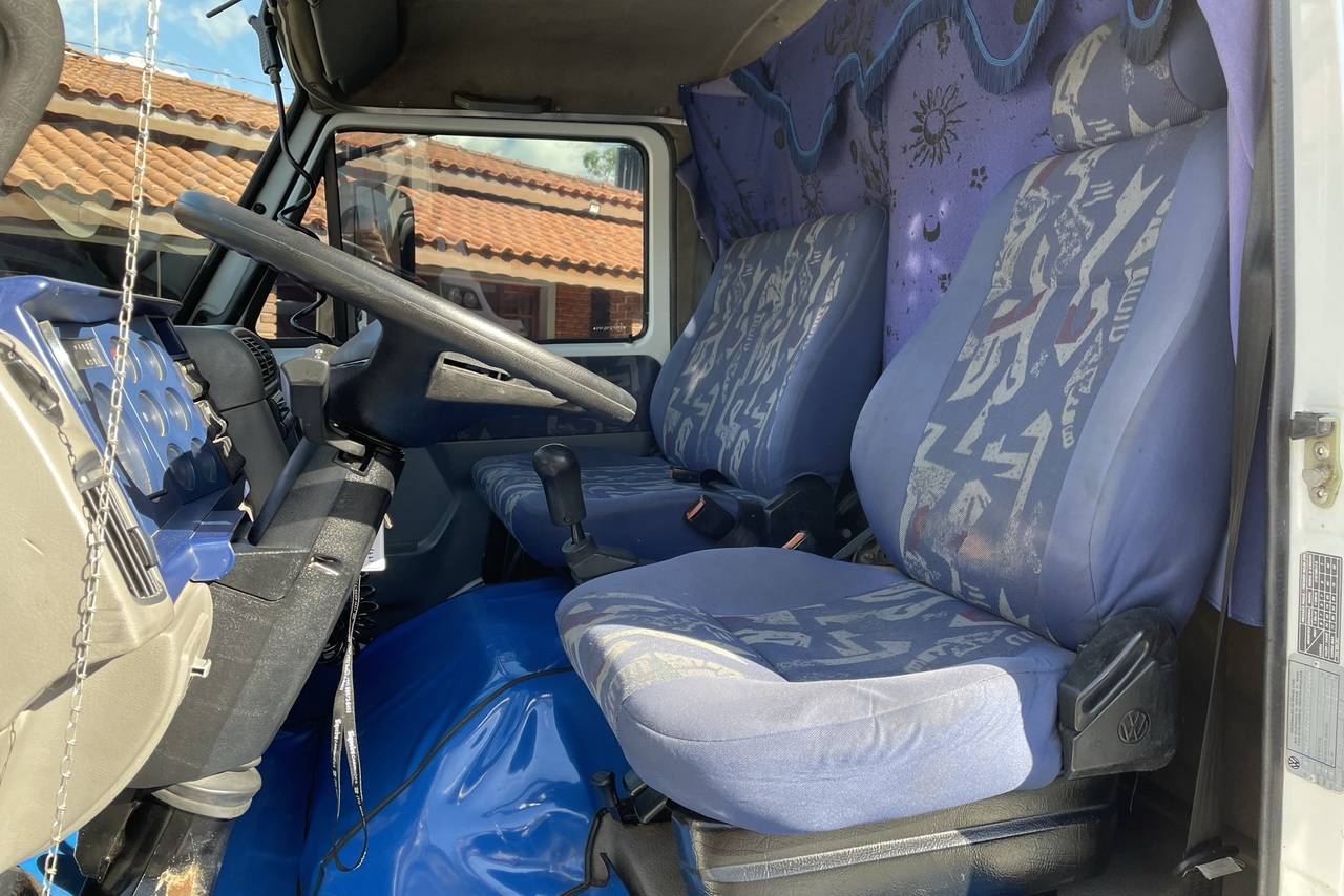 Volkswagen 8 120 - 00/01 9