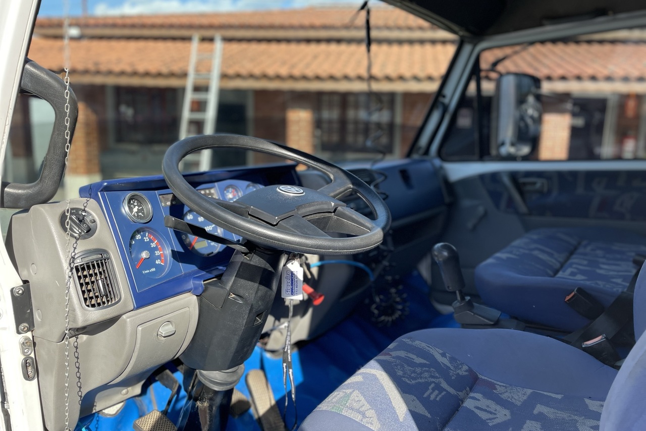 Volkswagen 8 120 - 00/01 10