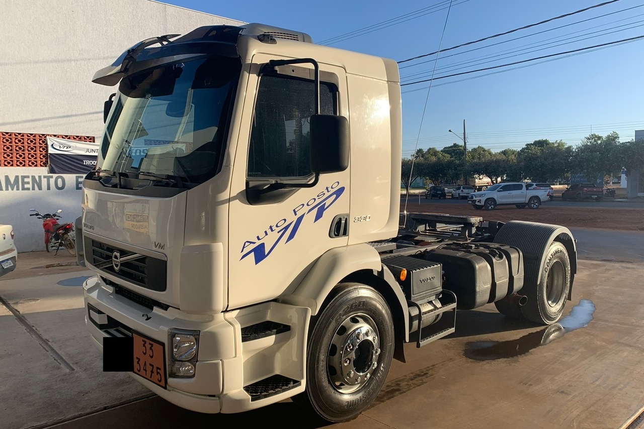 Volvo VM 330 - 13/13 4