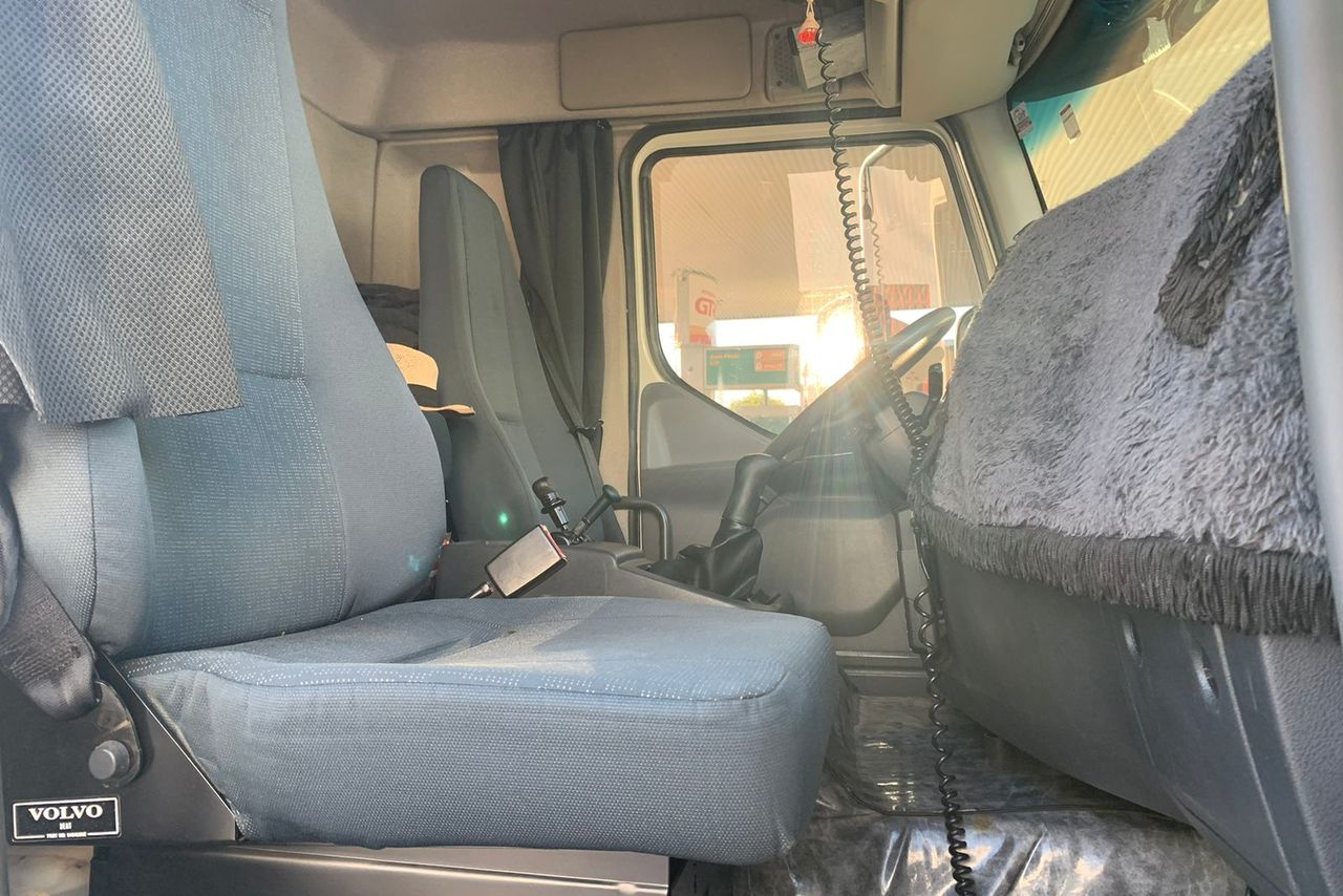 Volvo VM 330 - 13/13 5