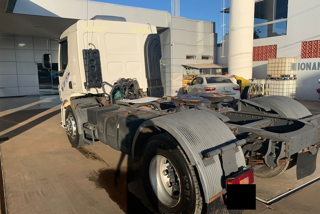 Volvo VM 330 - 13/13 8