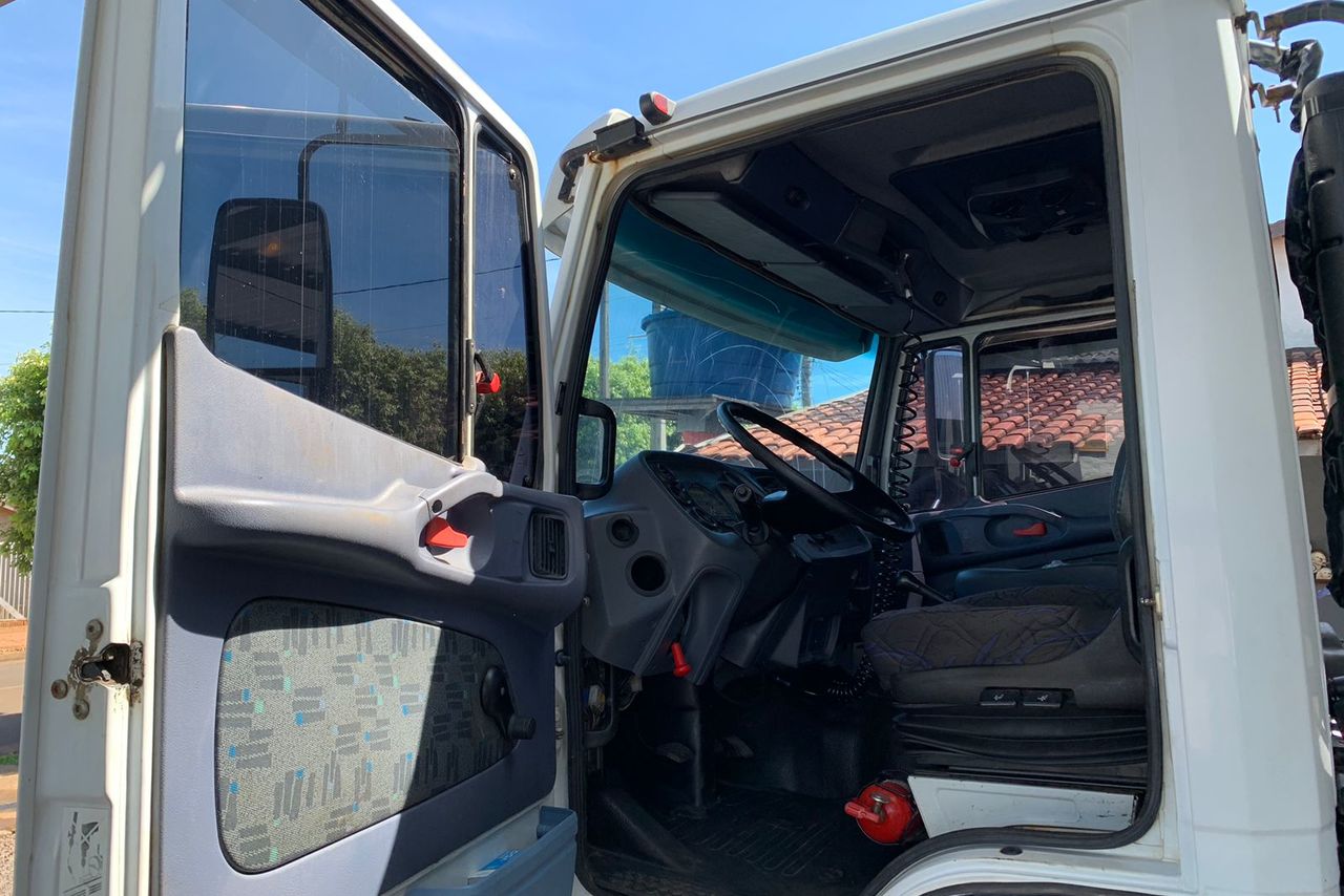 Mercedes Benz Atego 2726 - 09/09 3